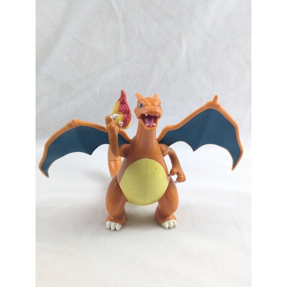 2019 WCT Pokemon Charizard 4.5" Battle Feature Figure- No Projectile - Picture 5 of 12